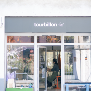 vitrine du Tourbillon, atelier de céramique et fleurs